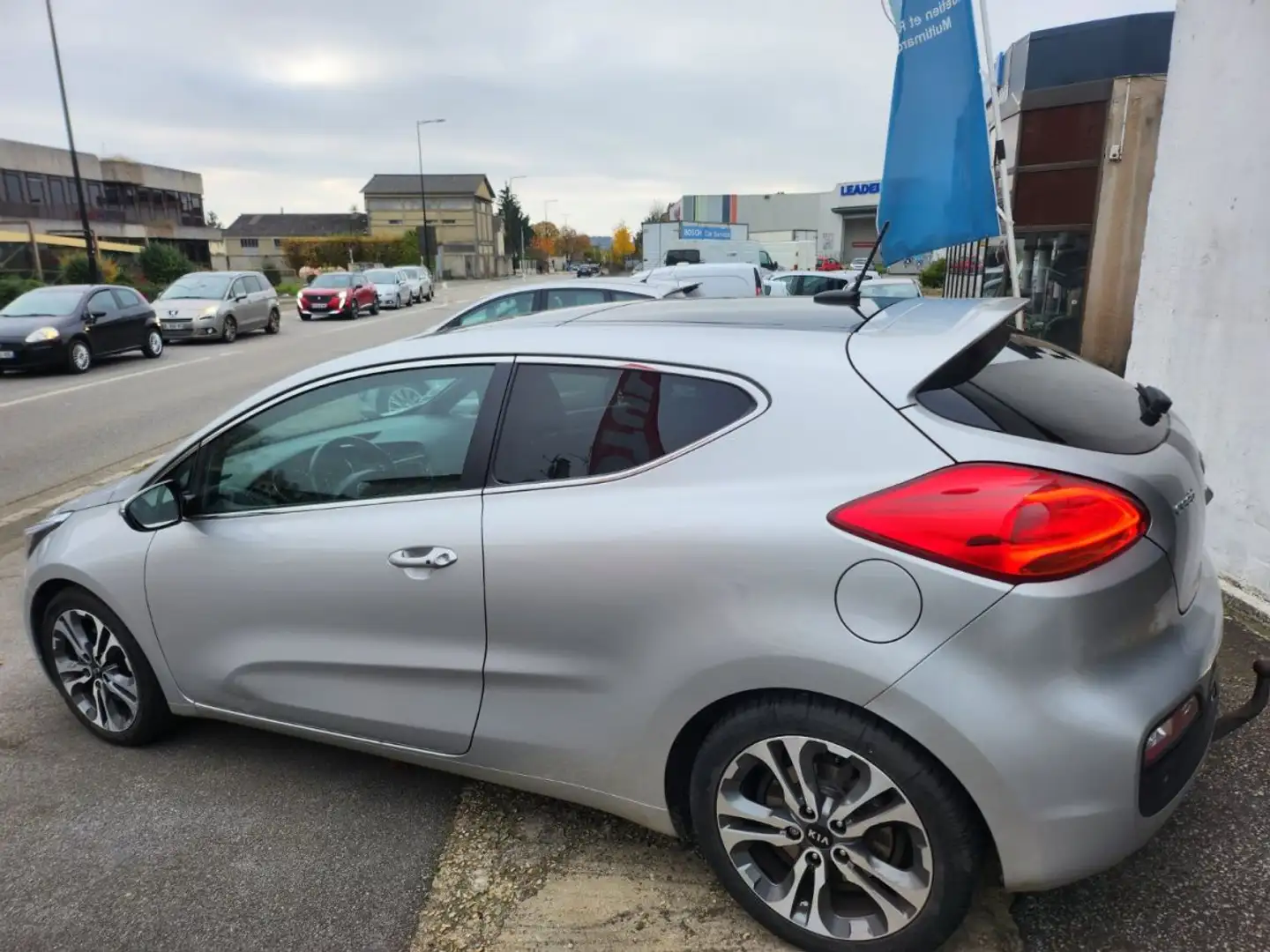 Kia ProCeed / pro_cee'd CRDI DYNAMIQUE Gris - 2