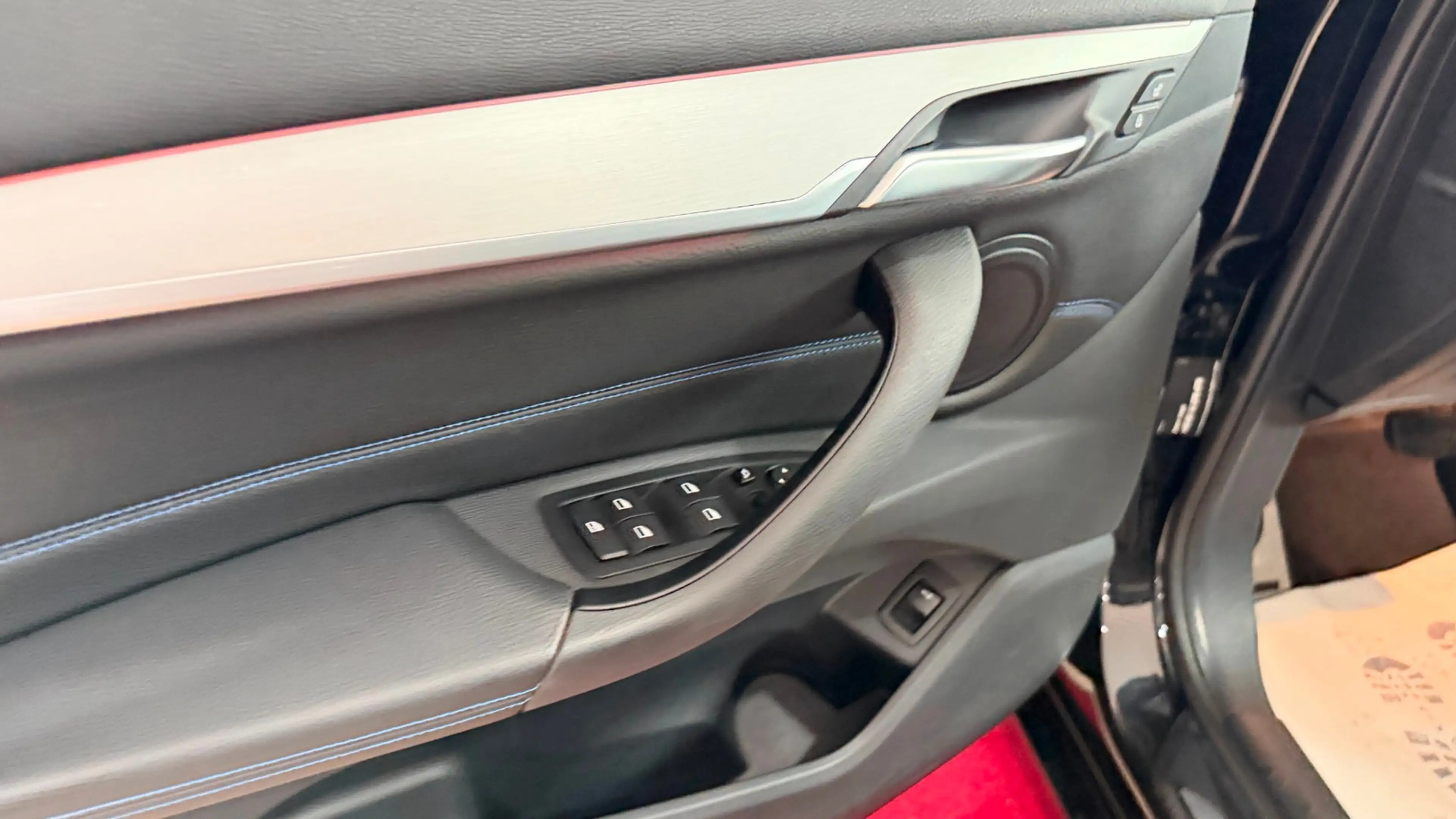 BMW X1 xDrive 25 i M Sport AHK*NAVI — photo 13