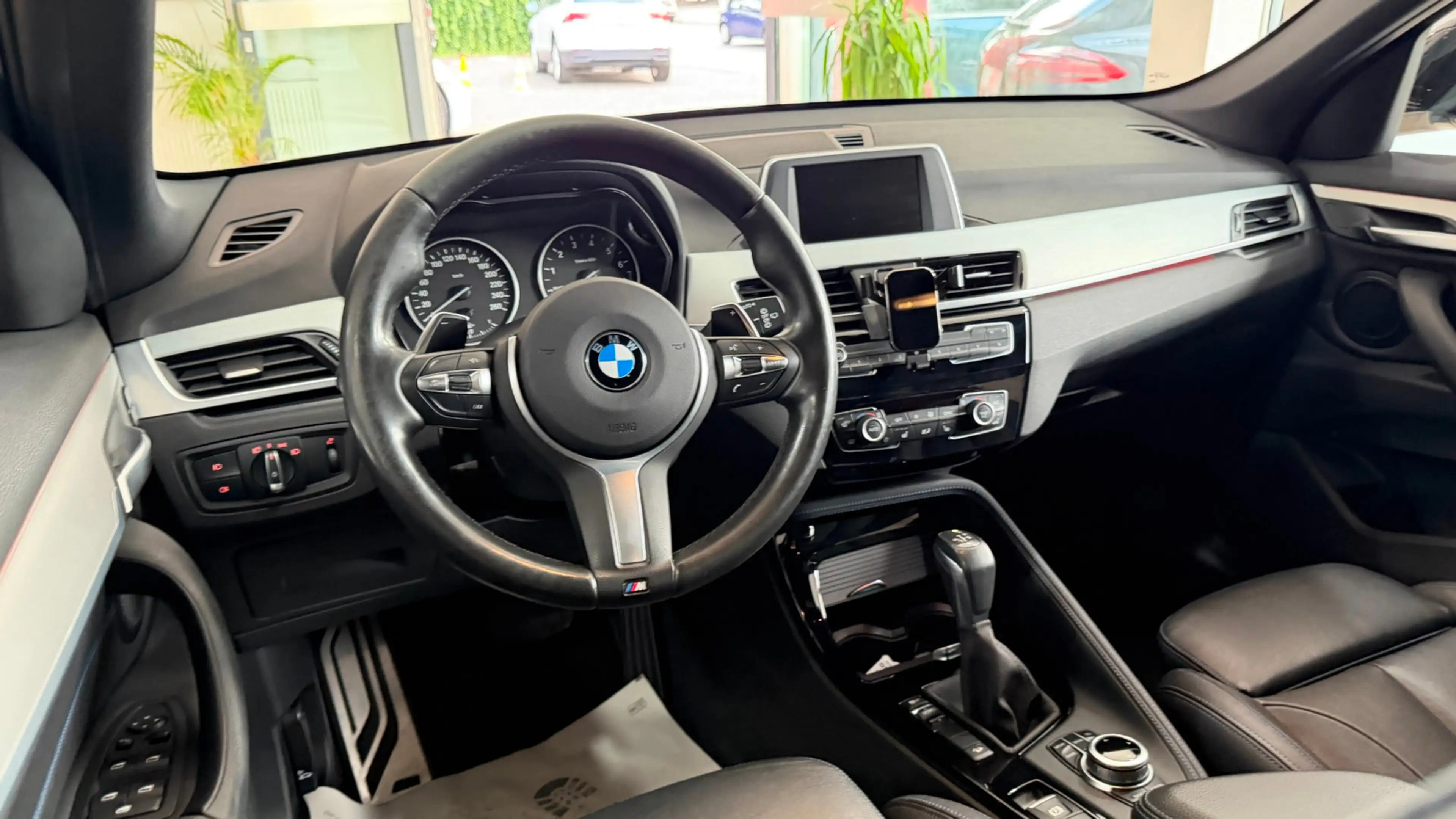 BMW X1 xDrive 25 i M Sport AHK*NAVI — photo 15