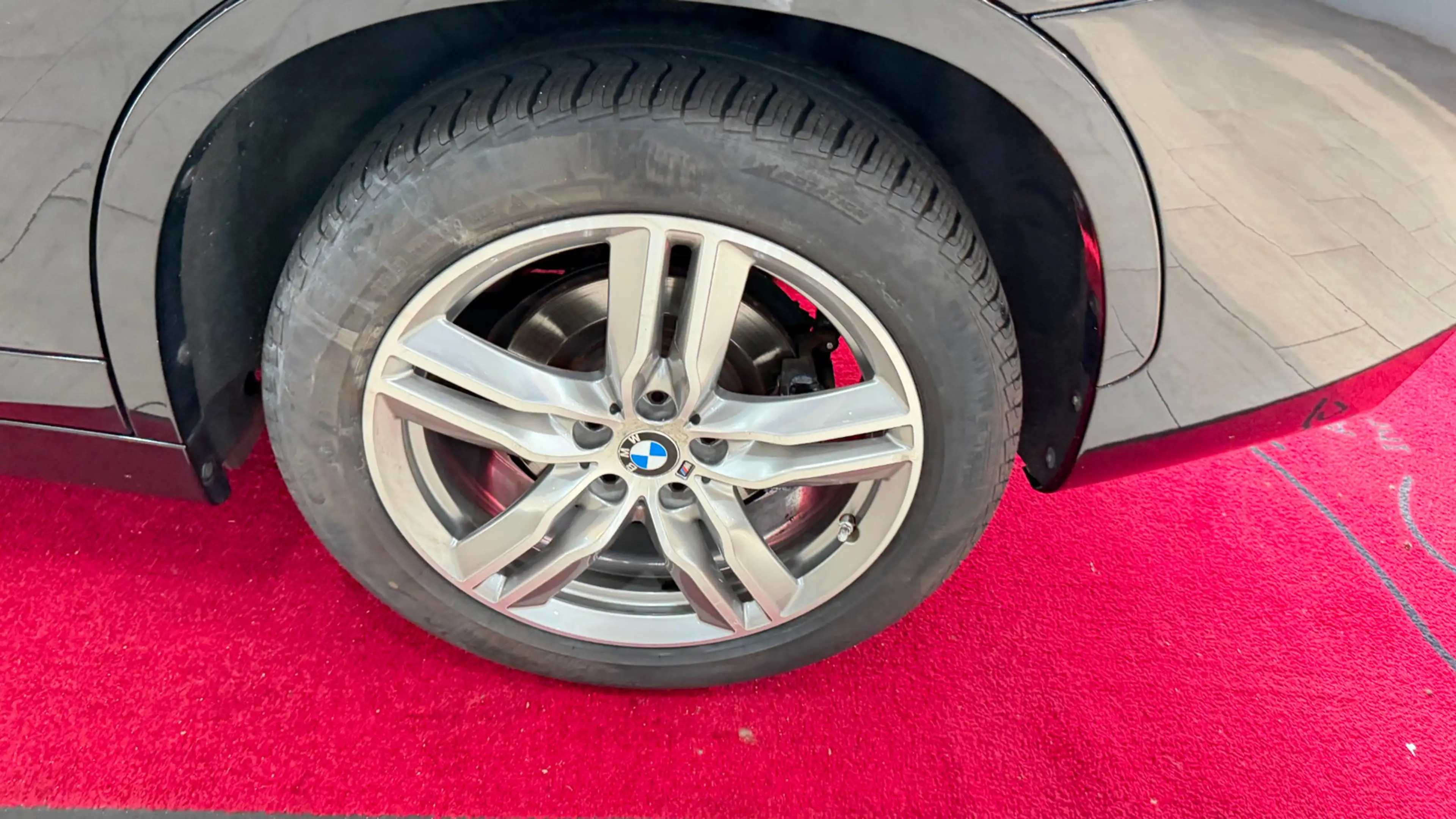 BMW X1 xDrive 25 i M Sport AHK*NAVI — photo 36