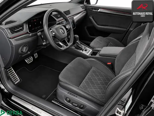 Skoda Superb view 5