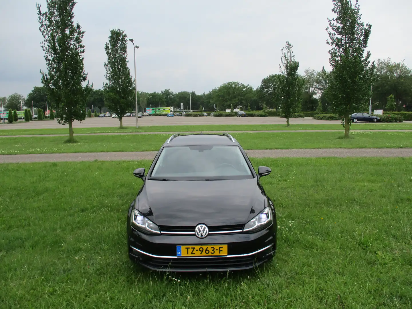 Volkswagen Golf Variant 1.5 TSI HL Bns R Zwart - 1