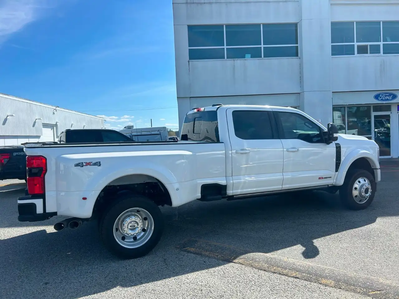 Ford F-450 Super Duty снимка Ford F-450 Super Duty
