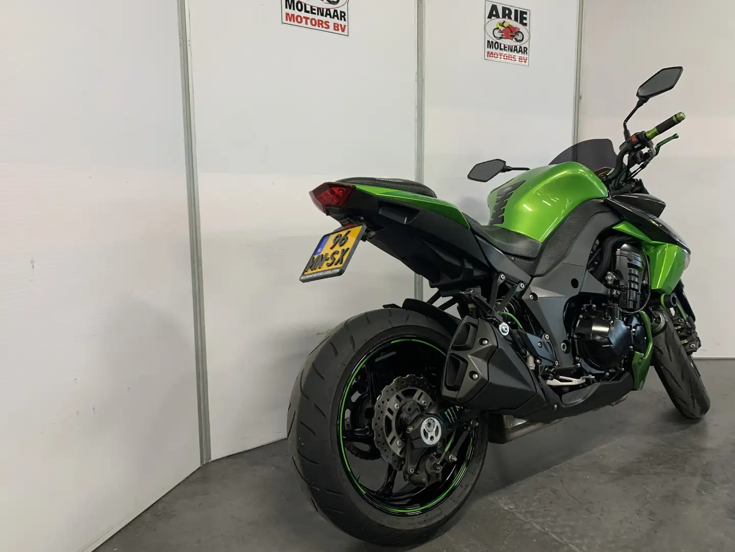 Kawasaki Z 1000 Verde - 2