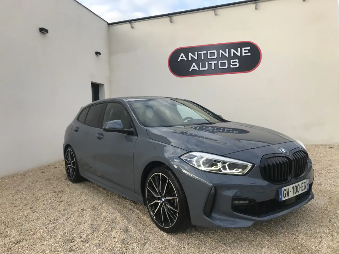 BMW 118 (F40) 118DA 150CH M SPORT Gris - 1