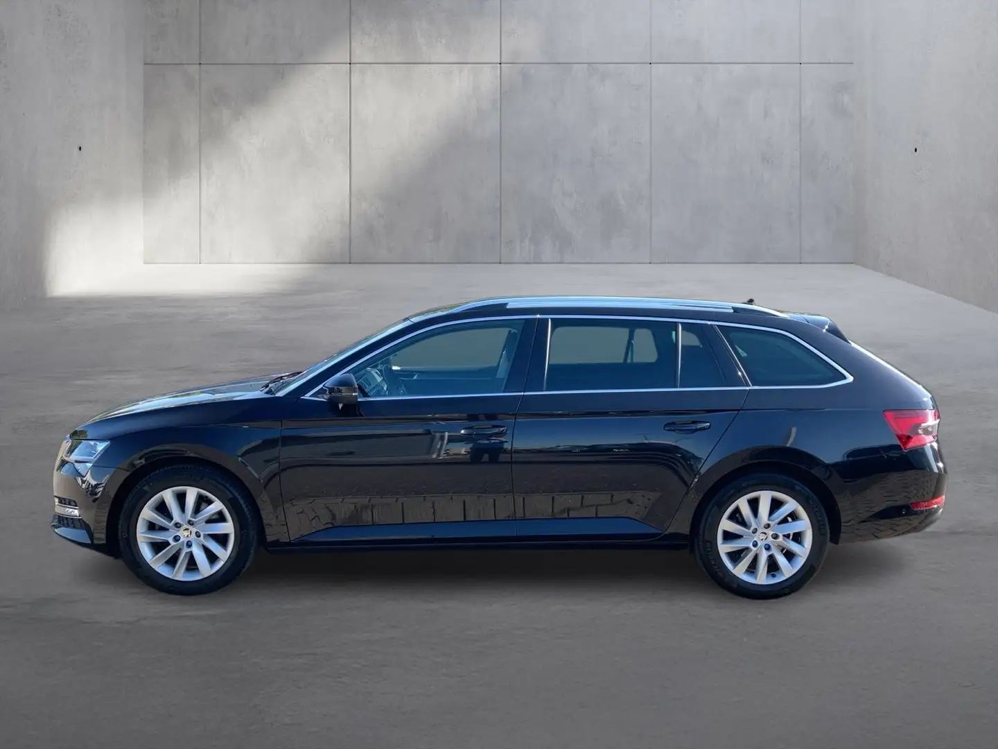 Skoda Superb Style TDI DSG Schwarz - 2