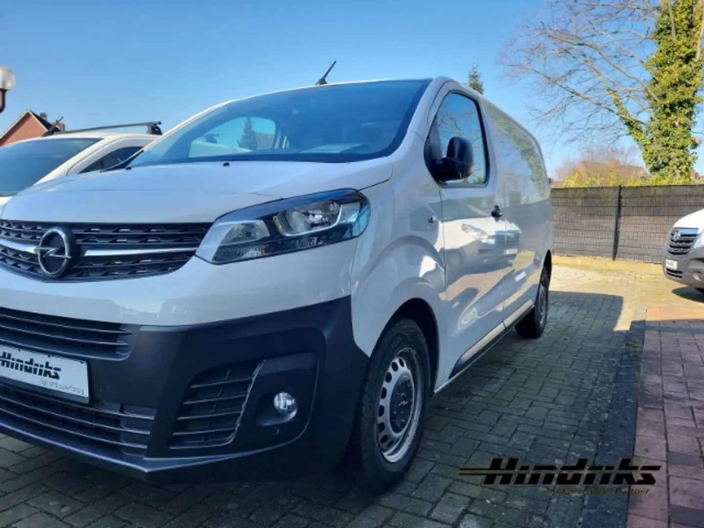 Opel Vivaro Cargo M 2.0D Edition 3-Sitzer feste AHK. Tagfahrlc Wit - 1