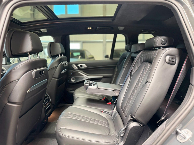 BMW X7 xDrive 40d M Sport PRO B&W SKY EXCLUSIVE FULL — photo 4