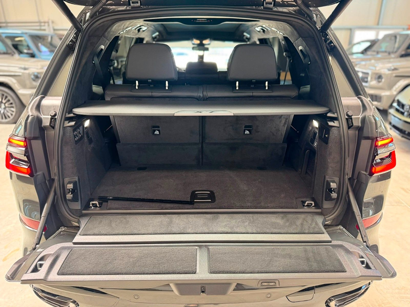 BMW X7 xDrive 40d M Sport PRO B&W SKY EXCLUSIVE FULL — photo 9
