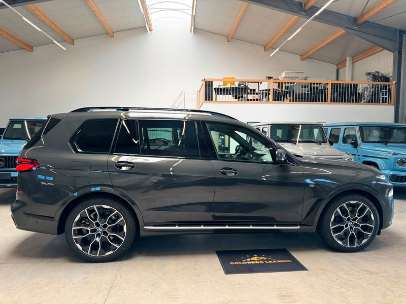 BMW X7 xDrive 40d M Sport PRO B&W SKY EXCLUSIVE FULL — photo 2