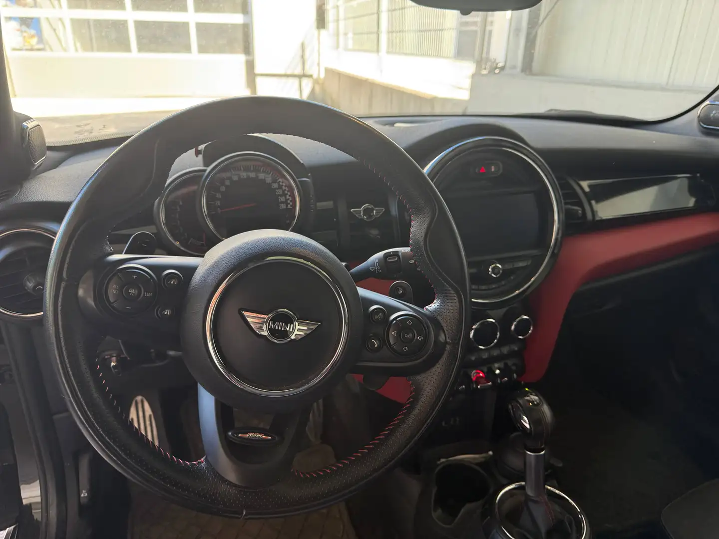 MINI John Cooper Works MINI Hatch John Cooper Works Aut. John Cooper Works Schwarz - 2