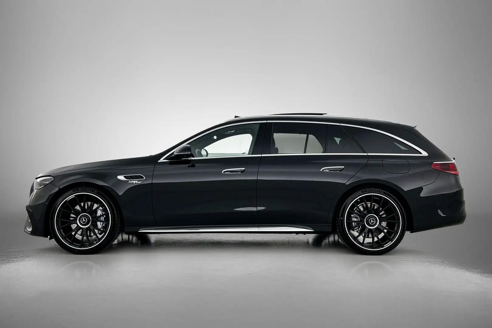 Mercedes-Benz E 53 AMG E Estate Automaat 4MATIC+ | Premium Plus Pakket | Schwarz - 2