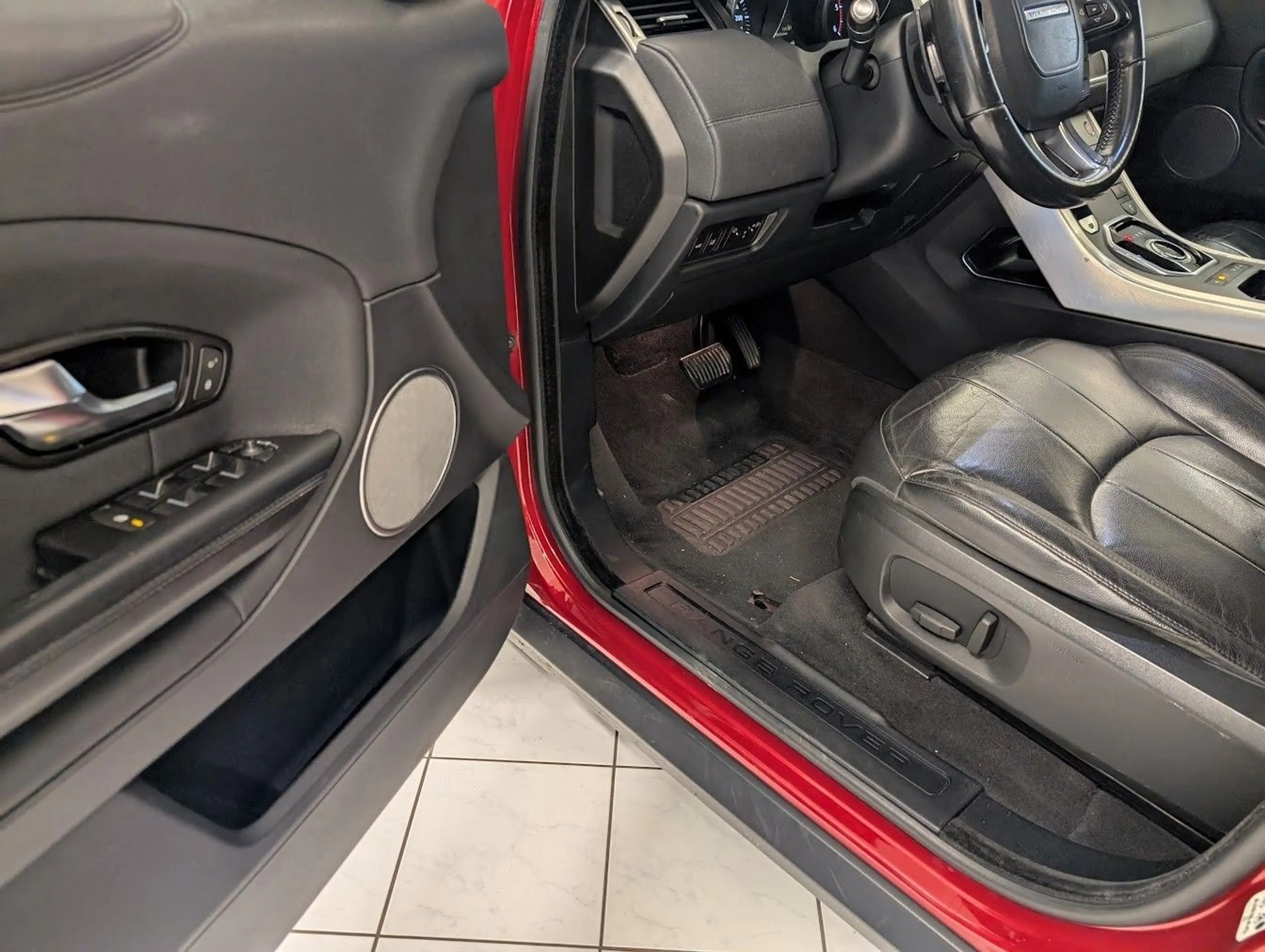 Land Rover Range Rover Evoque Range Rover Evoque Td4 SE Dynamic Leder ab 149€ — photo 12