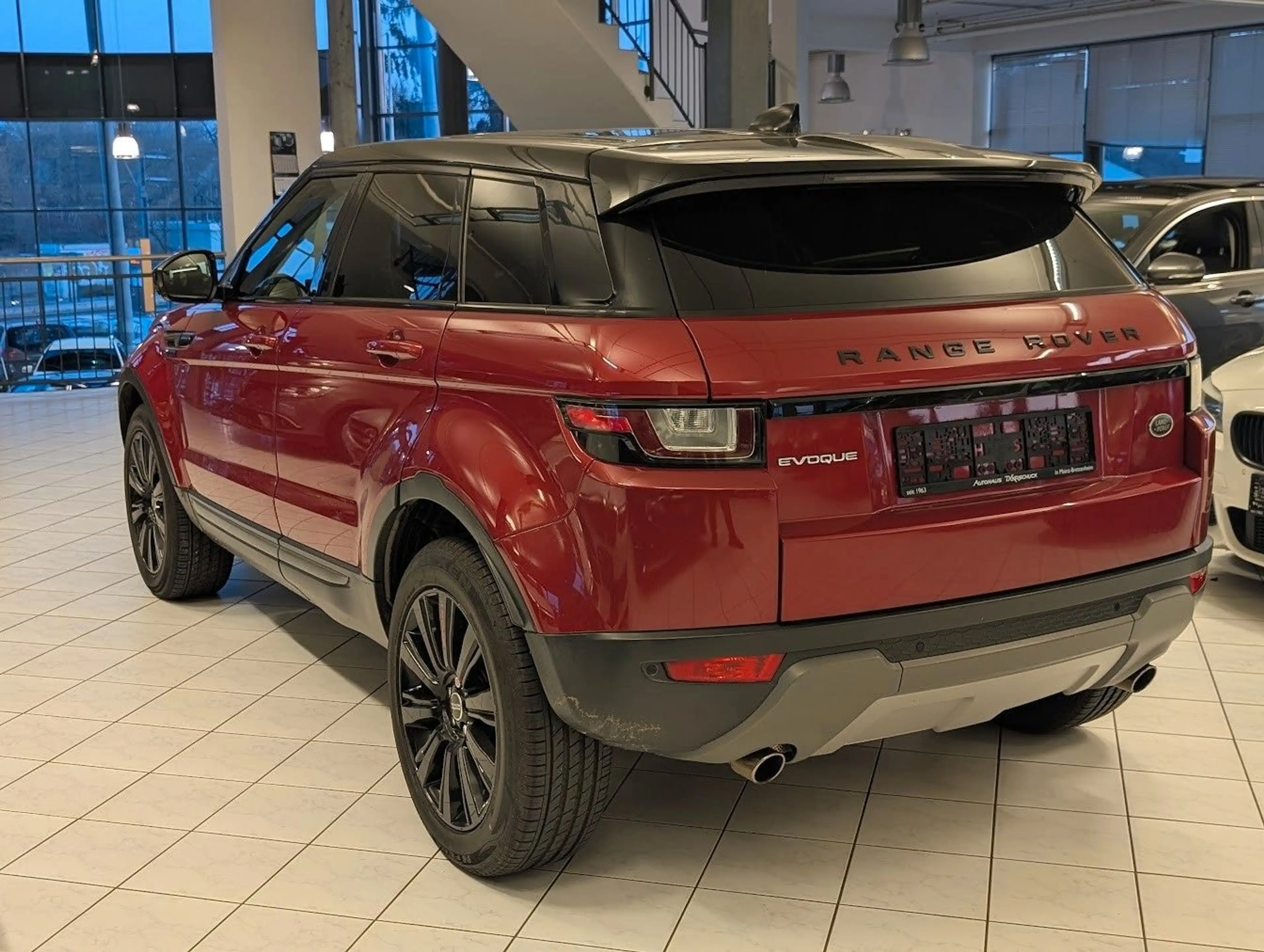 Land Rover Range Rover Evoque Range Rover Evoque Td4 SE Dynamic Leder ab 149€ — photo 6