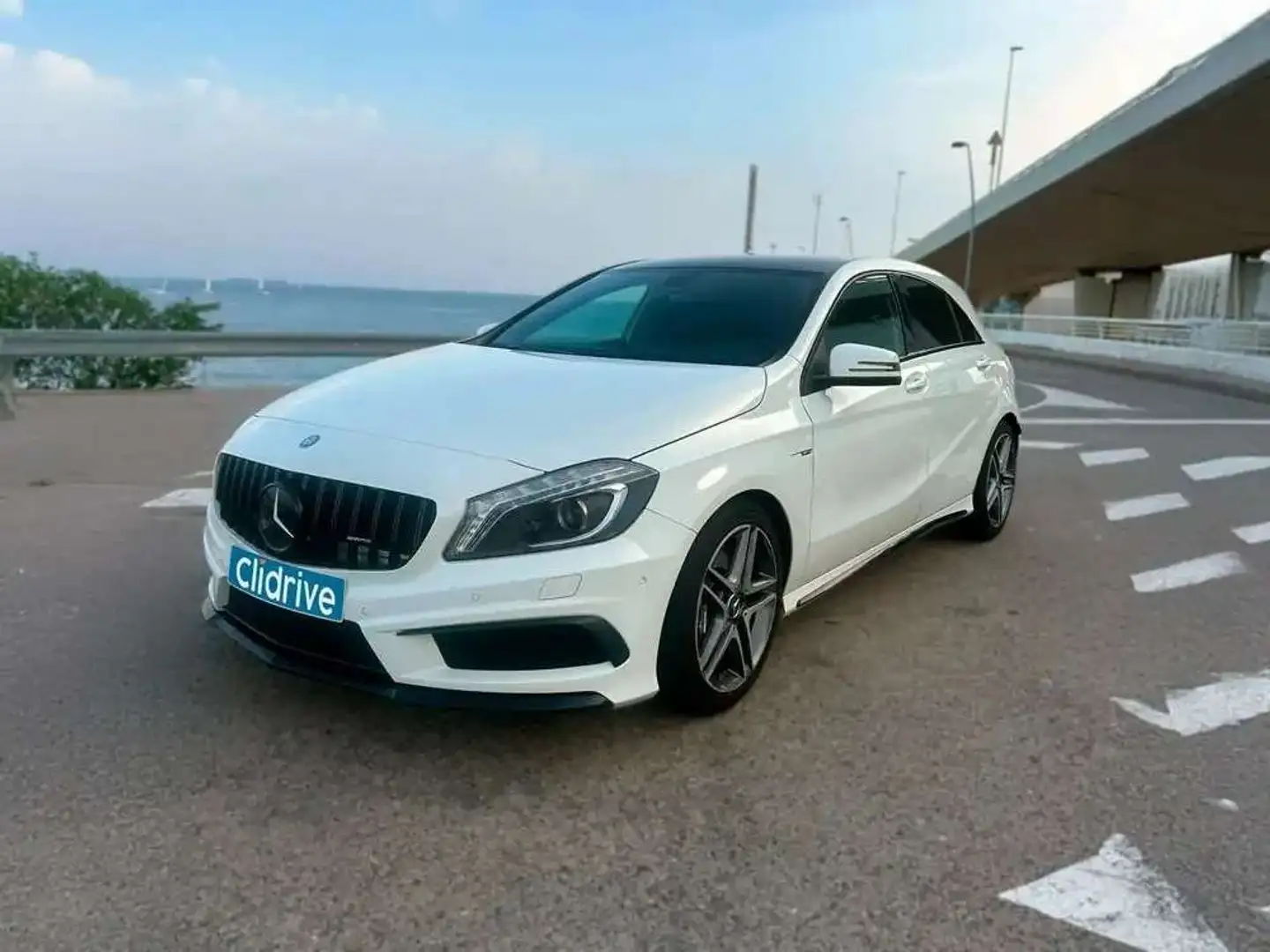 Mercedes-Benz A 45 AMG 4Matic 7G-DCT Blanc - 1