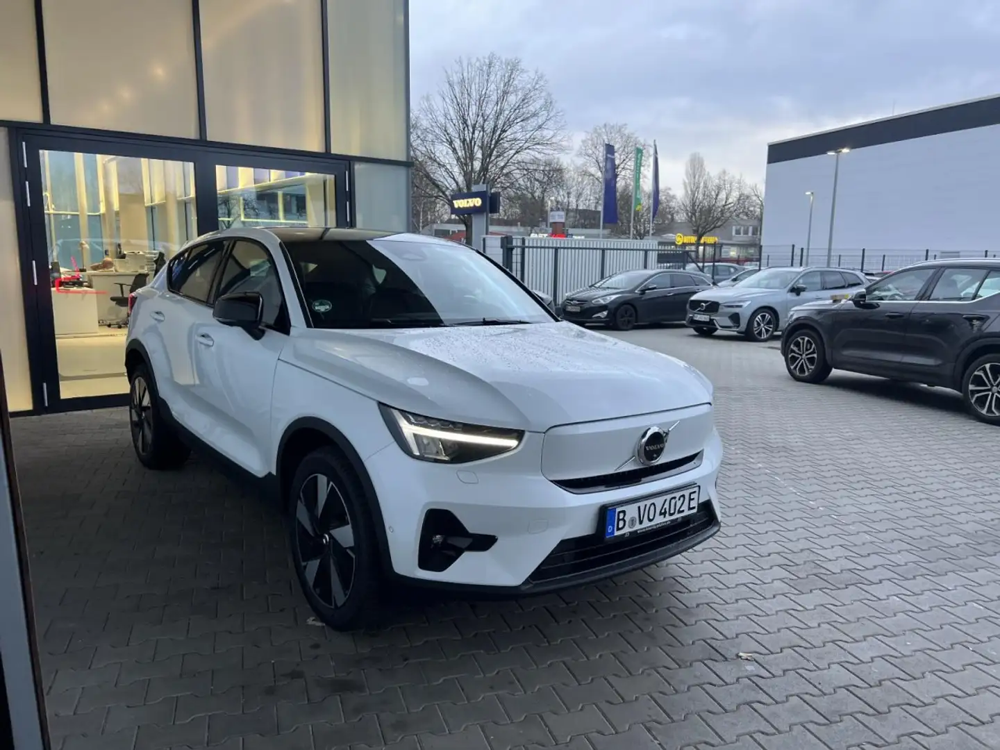 Volvo C40 Recharge Pure Electric 2WD Ultimate Klima Weiß - 2
