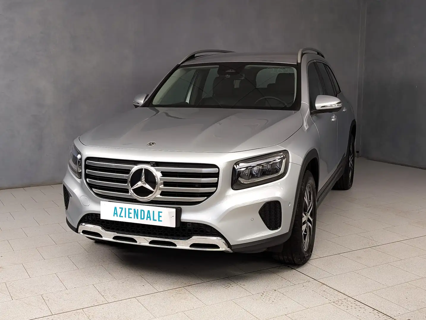 Mercedes-Benz GLB 180 180 AUTOMATIC PROGRESSIVE ADVANCED Argent - 2