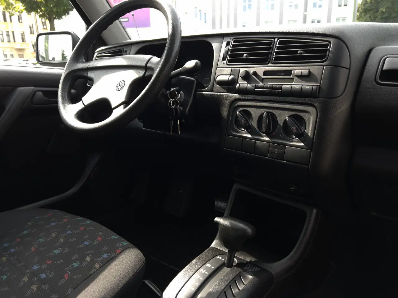 Volkswagen Golf 1.8 GL 69.000 KM 1 Vorbesitzer, foto 5