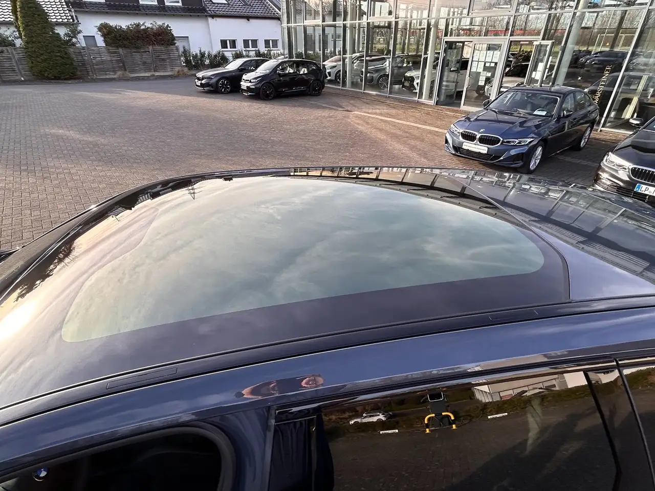 BMW iX3 50 xDrive / Autobahn-Ass. / AHK / Indvidual 11