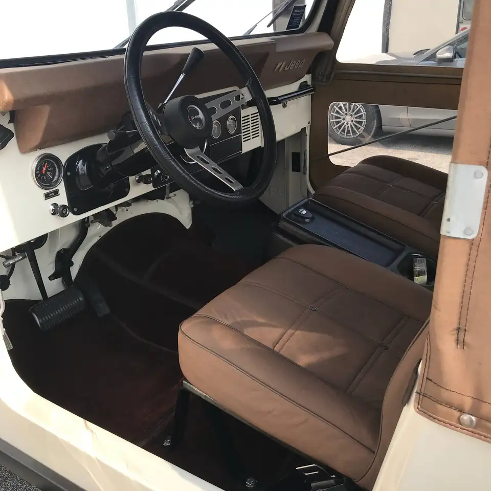 Jeep CJ-7 Golden Eagle, foto 5