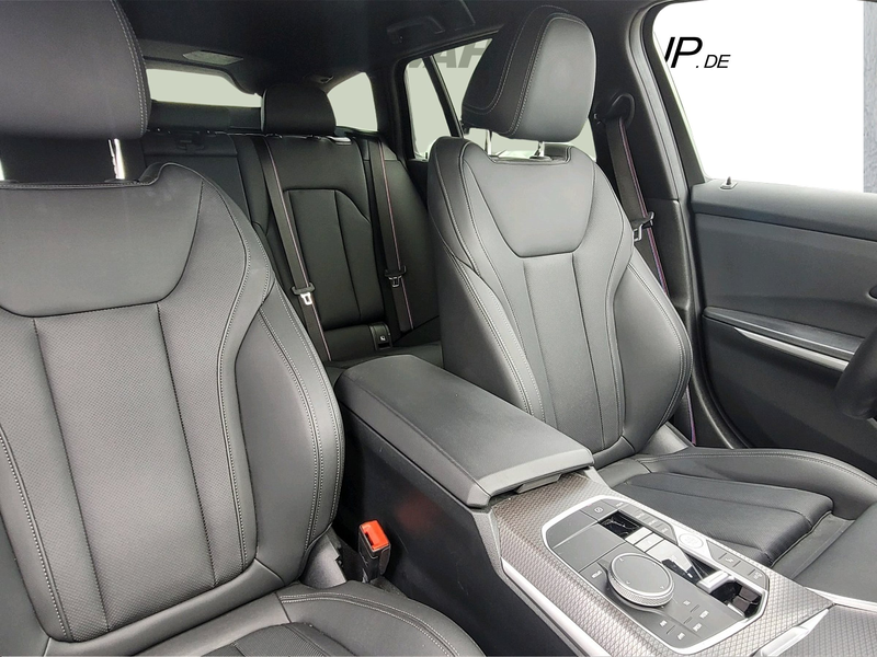 BMW 320 d Touring — photo 9