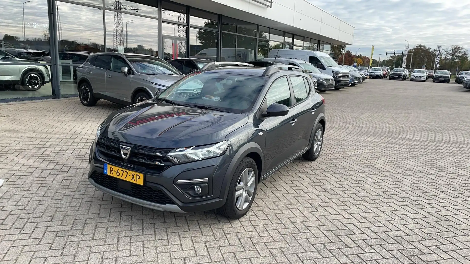 Dacia Sandero Stepway TCe 90 Comfort Gris - 1