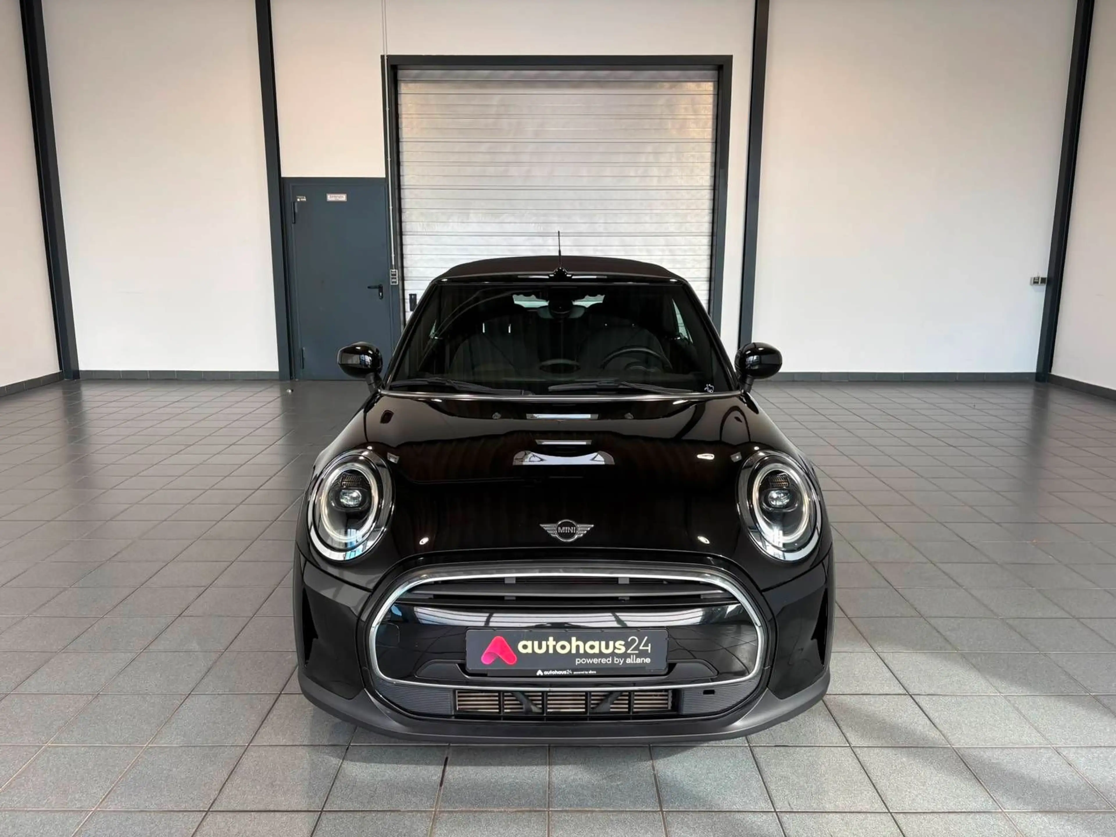 MINI One Cabrio Essential Trim LED|PDC|SHZ — photo 2