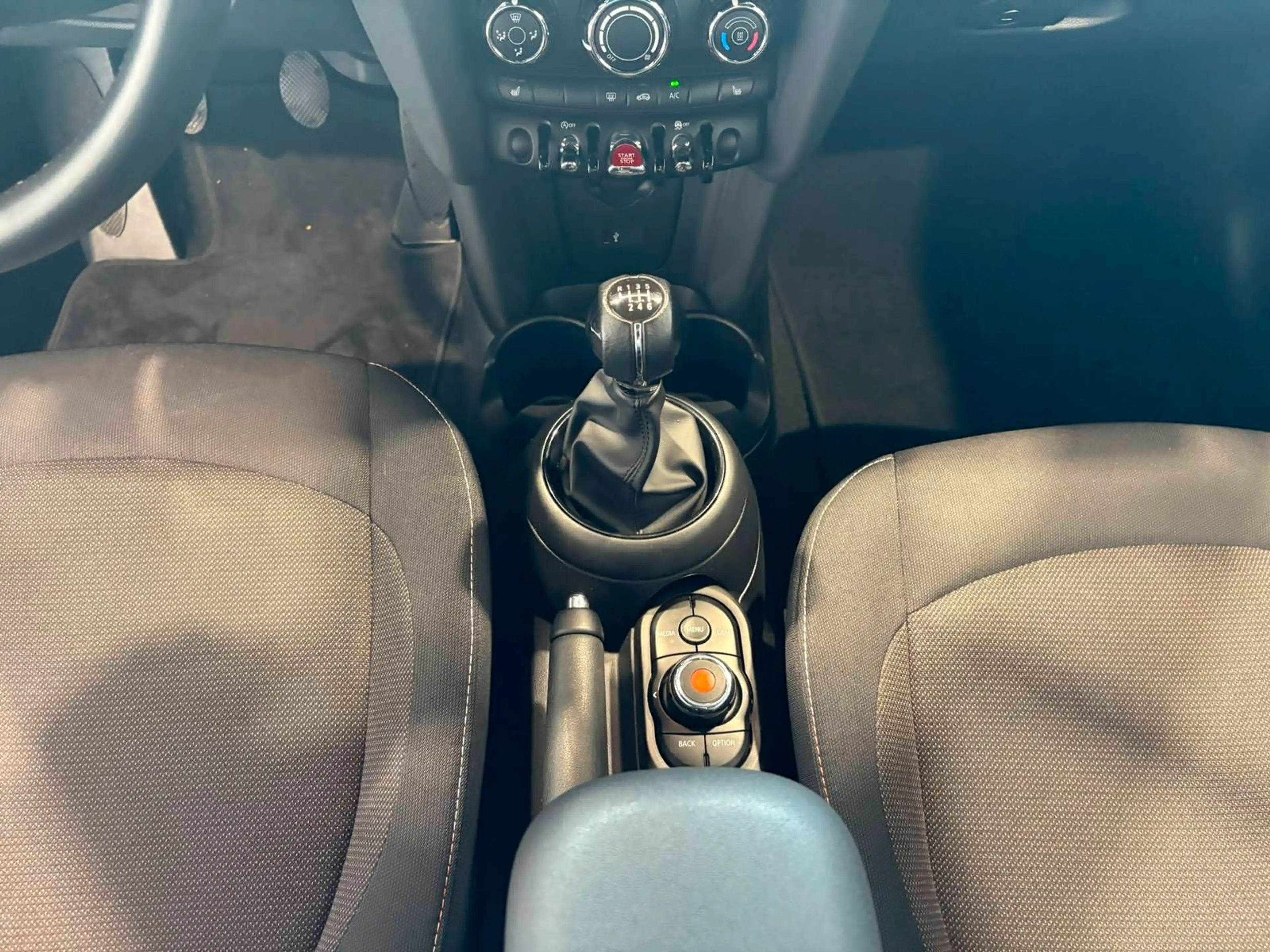MINI One Cabrio Essential Trim LED|PDC|SHZ — photo 12