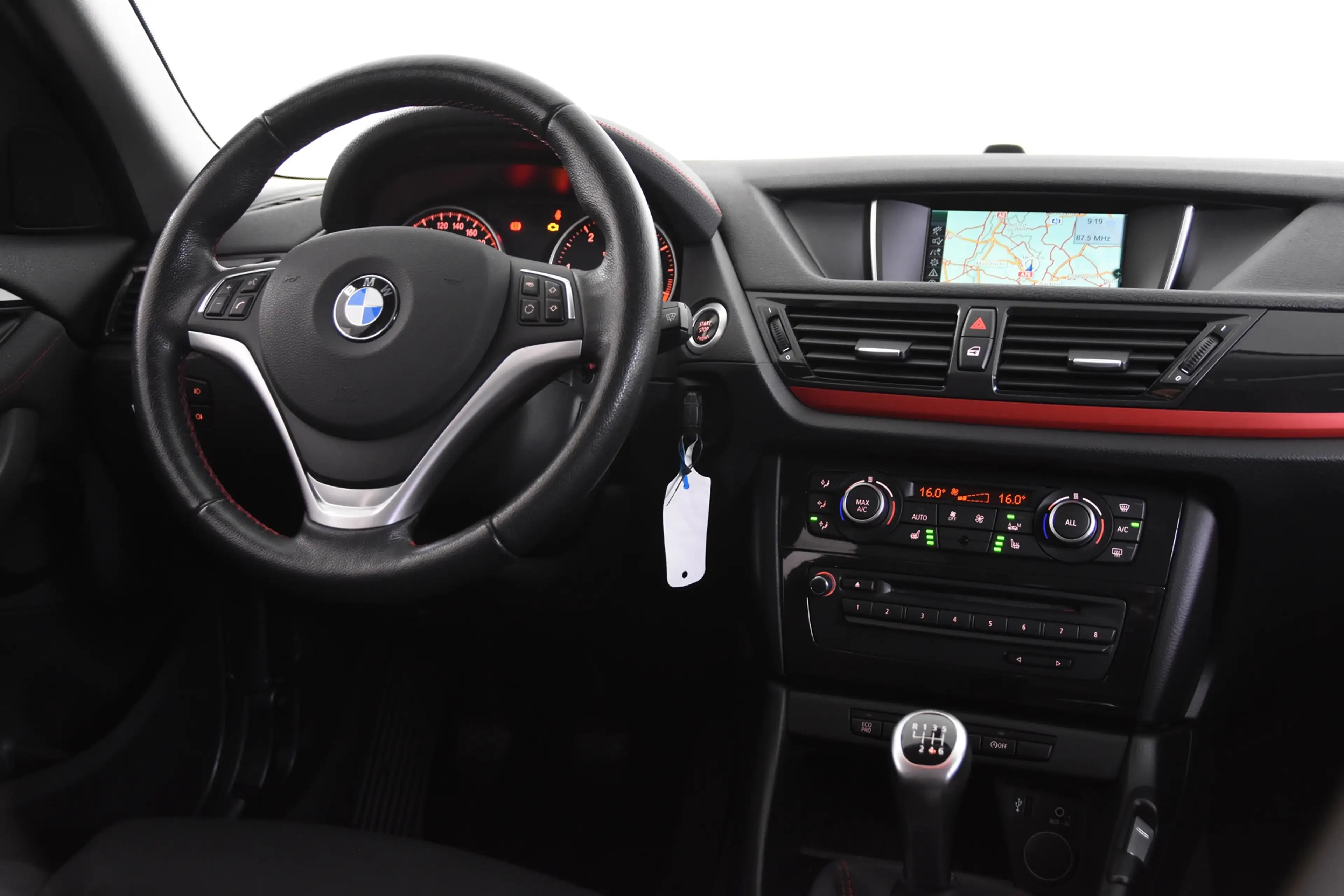 BMW X1 sDrive16d Sport *Navigatie*Stoelverwarming*PDC* — photo 11