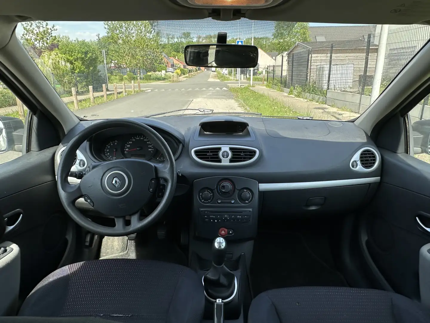 Renault Clio III dCi 75 eco2 Expression Clim Euro 5 - 1