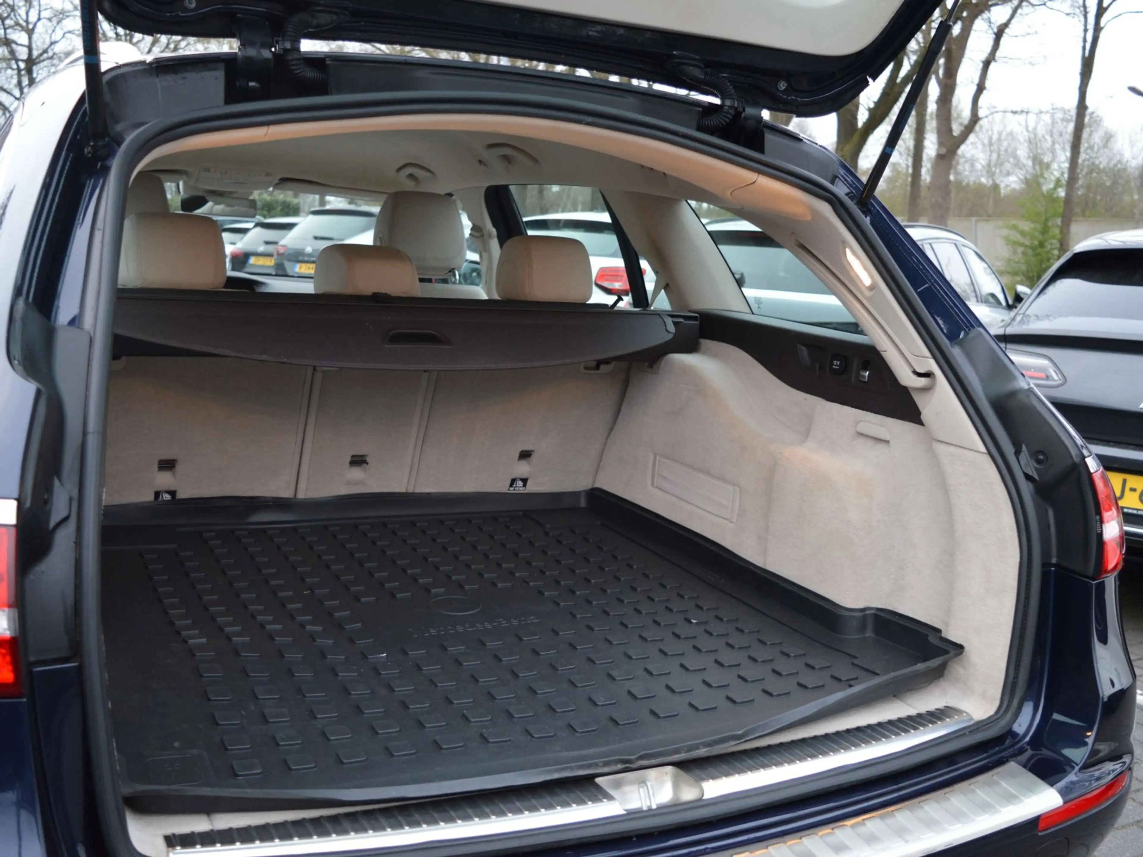 Mercedes-Benz E 200 Estate Prestige | Leder | Navi | 360 camera | Sfee — photo 15