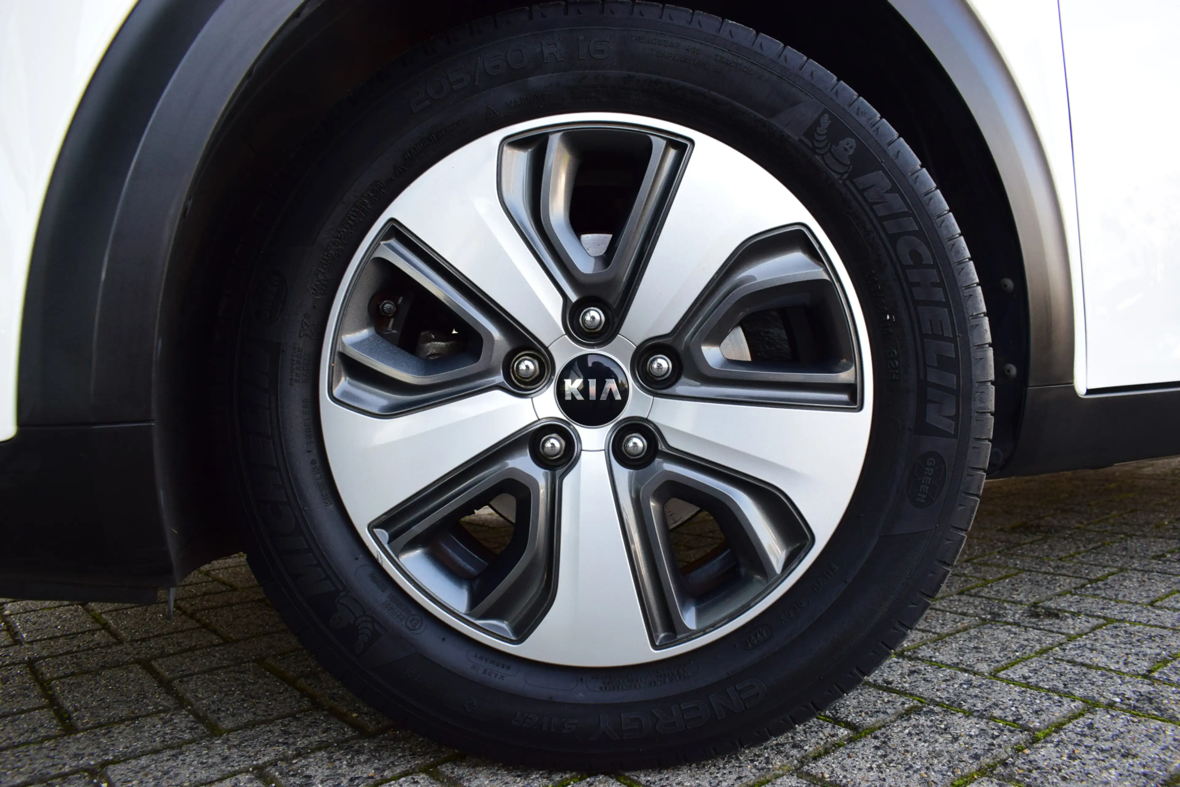 Kia Niro 1.6 GDi Hybrid DynamicLine | Cruise | Climate | Ca — photo 6