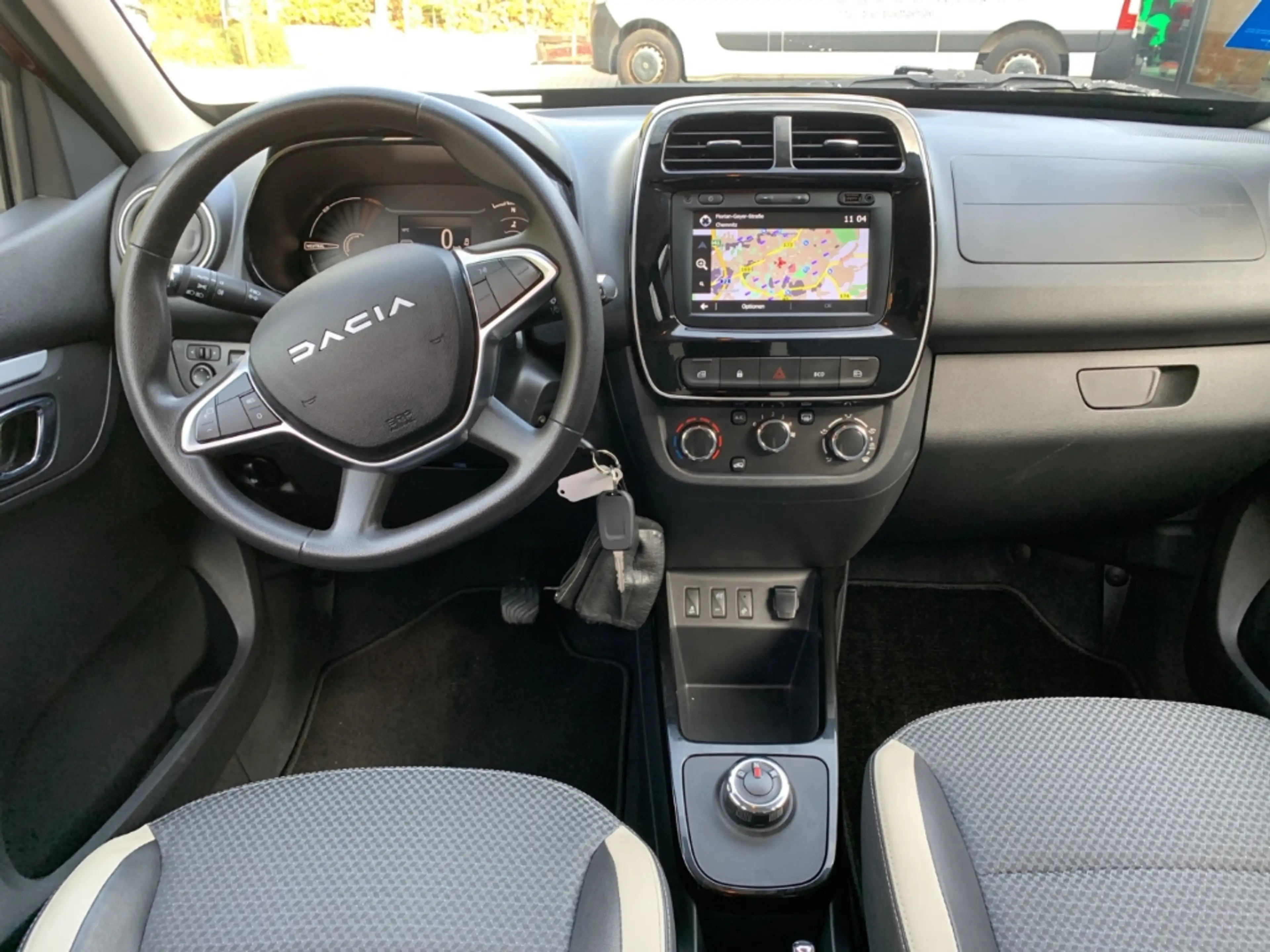Dacia Spring EXPRESSION ESSENTIAL ELECTRIC 45 CCS+NAVIGATION+ — photo 14