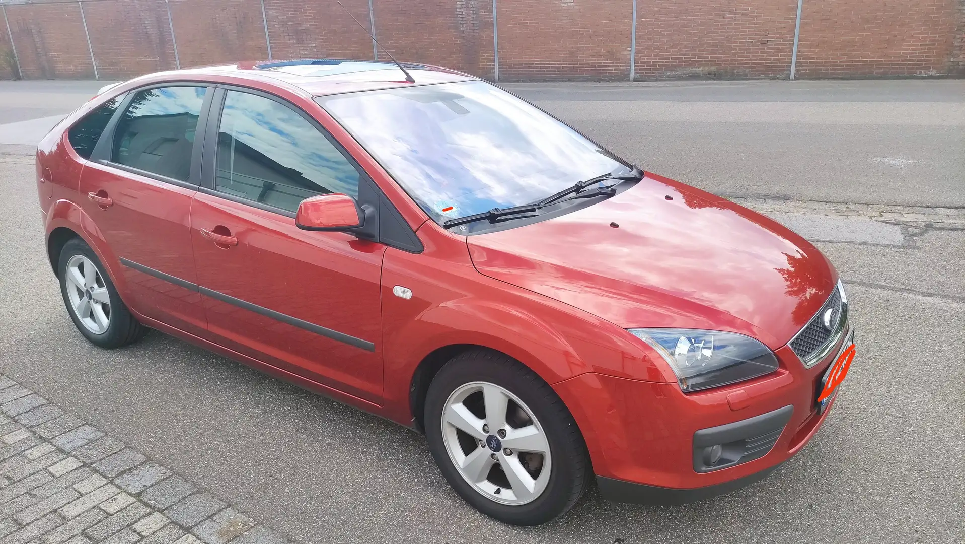 Ford Focus 1.6 16V Ti-VCT Orange - 1