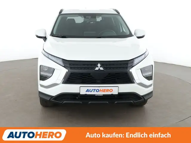 Mitsubishi Eclipse Cross view 9