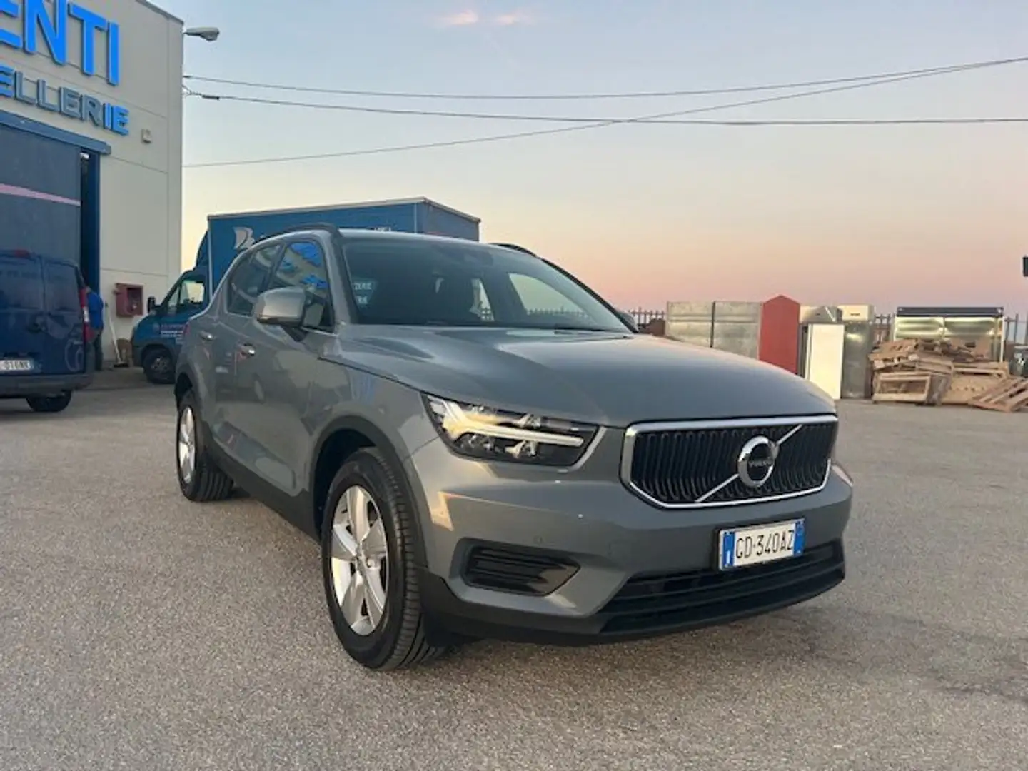 Volvo XC40 XC40 2.0 d3 R-design awd geartronic my20 Gris - 1