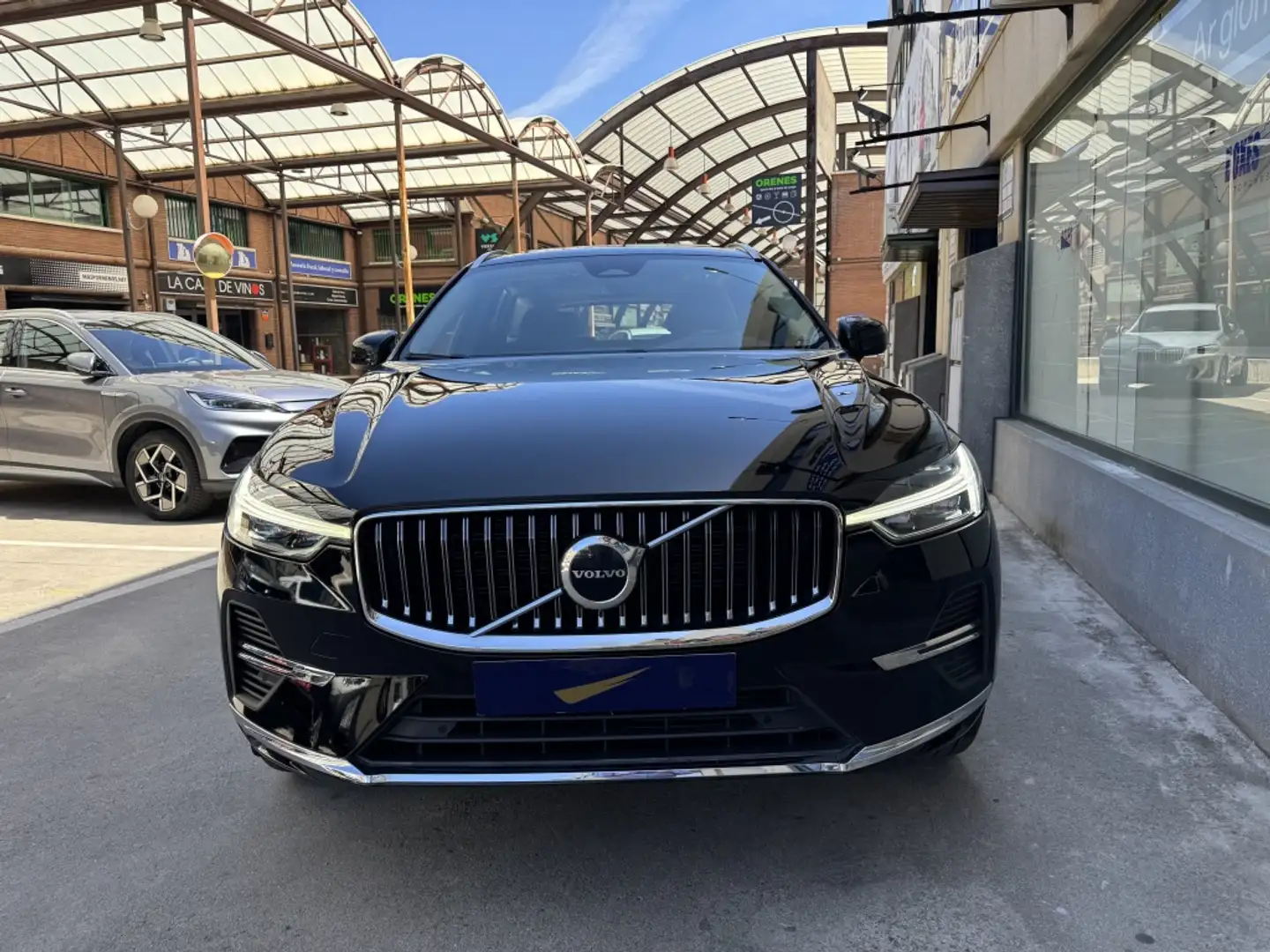 Volvo XC60 T6 Recharge Ultimate Bright Negro - 2