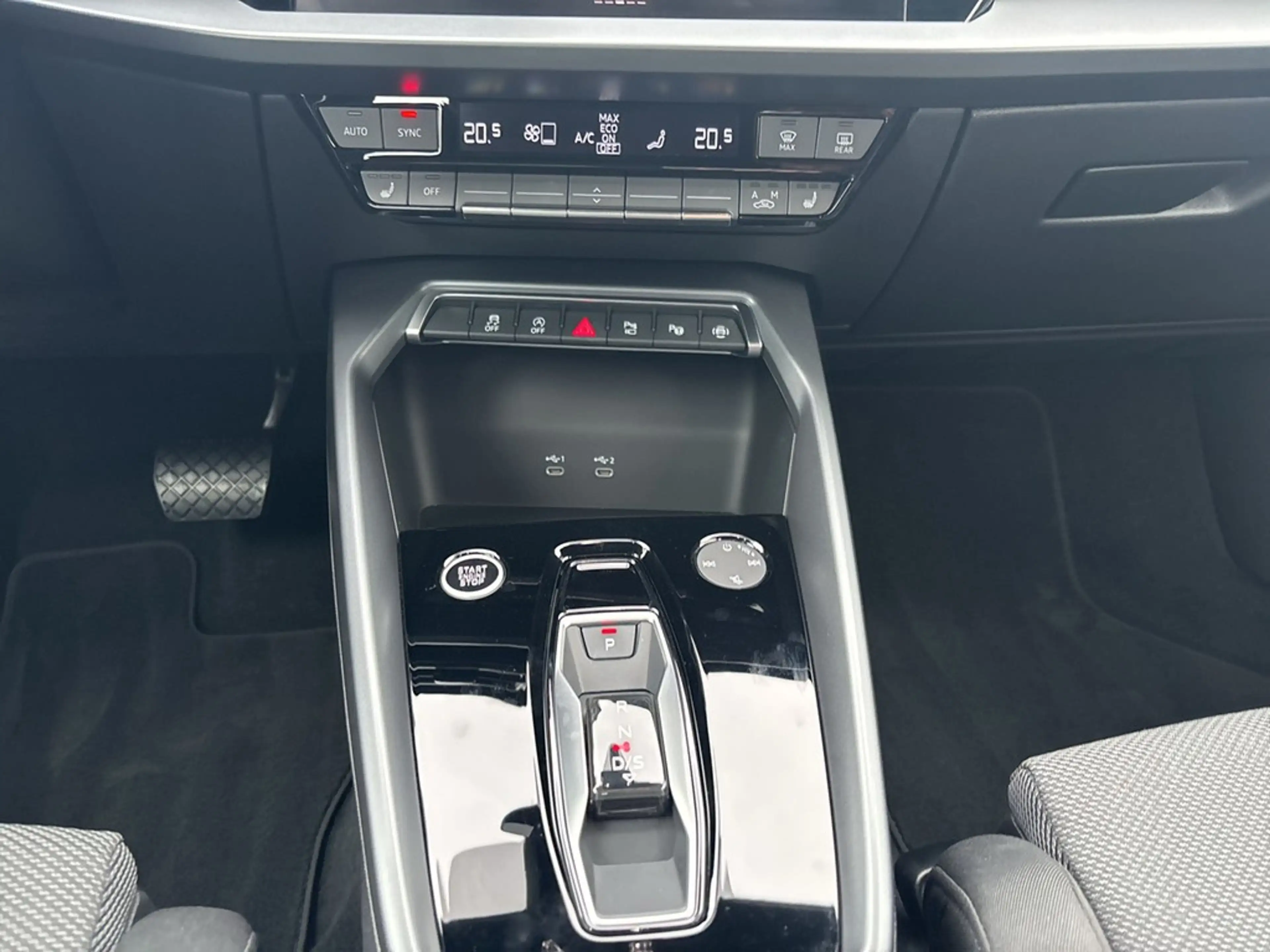 Audi A3 Sportback 30 TFSI S tronic *Kamera* — photo 9