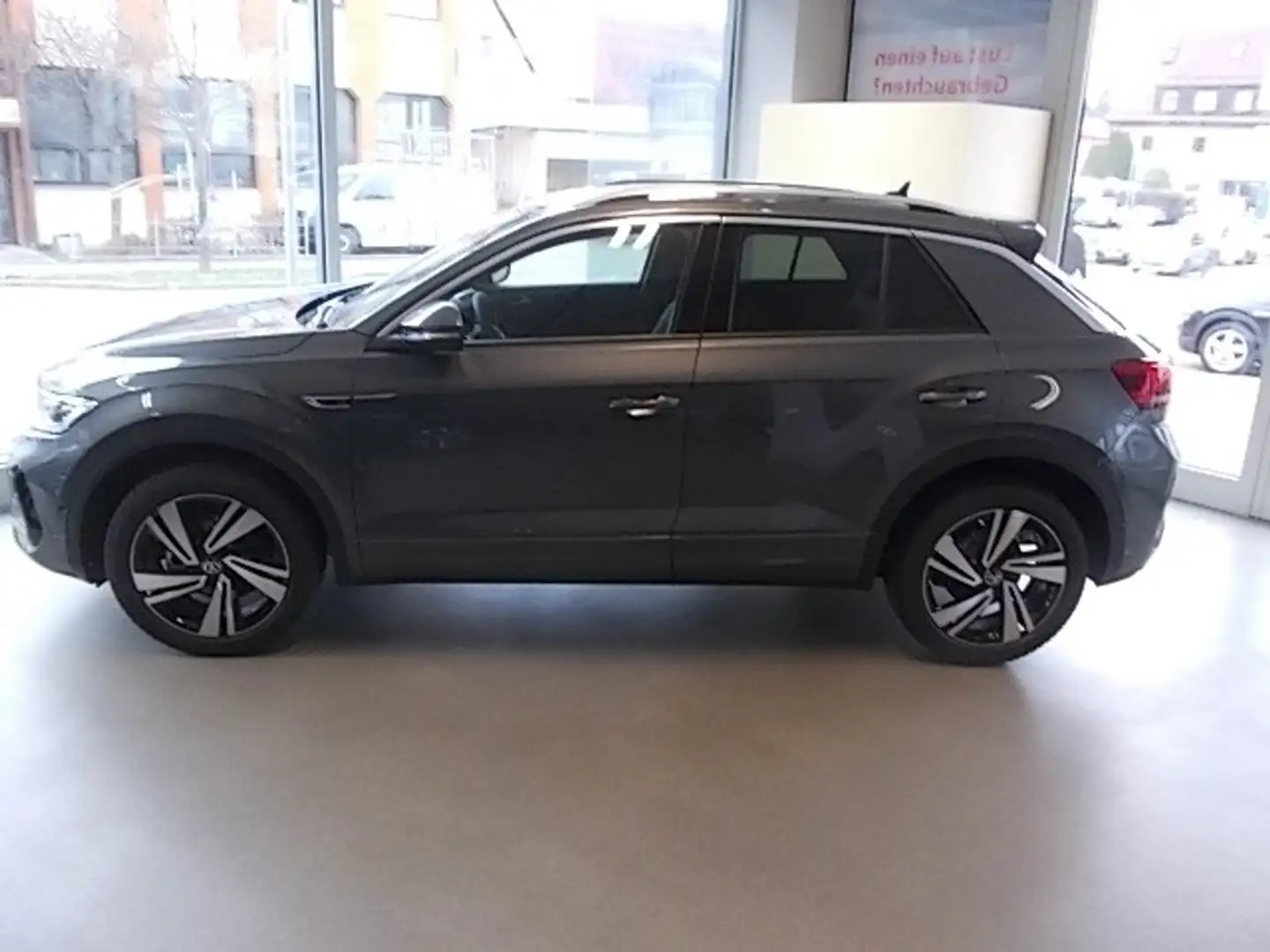 Volkswagen T-Roc R-Line 1.5 TSI DSG, 110kw(150PS) Klima Navi Gris - 2
