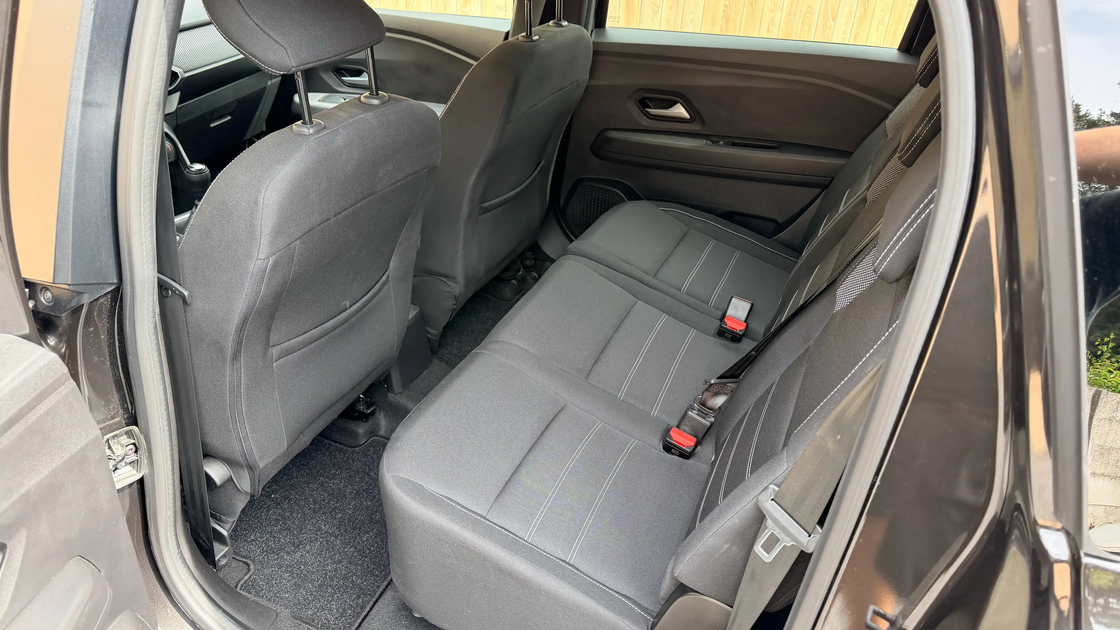 Dacia Jogger Jogger 1.0 TCe Essential 5pl. — photo 11