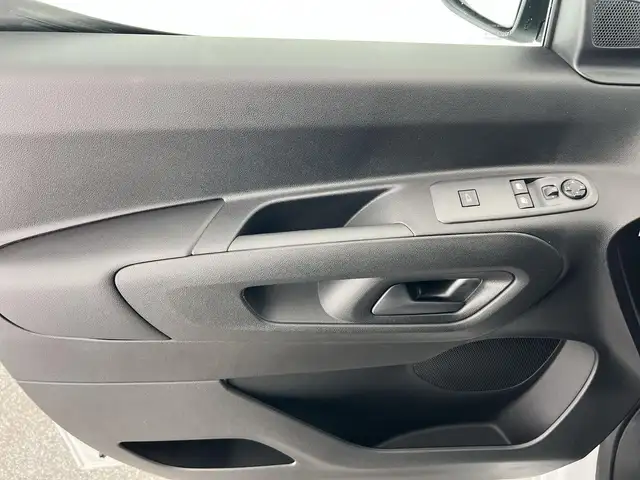Opel Combo view 9