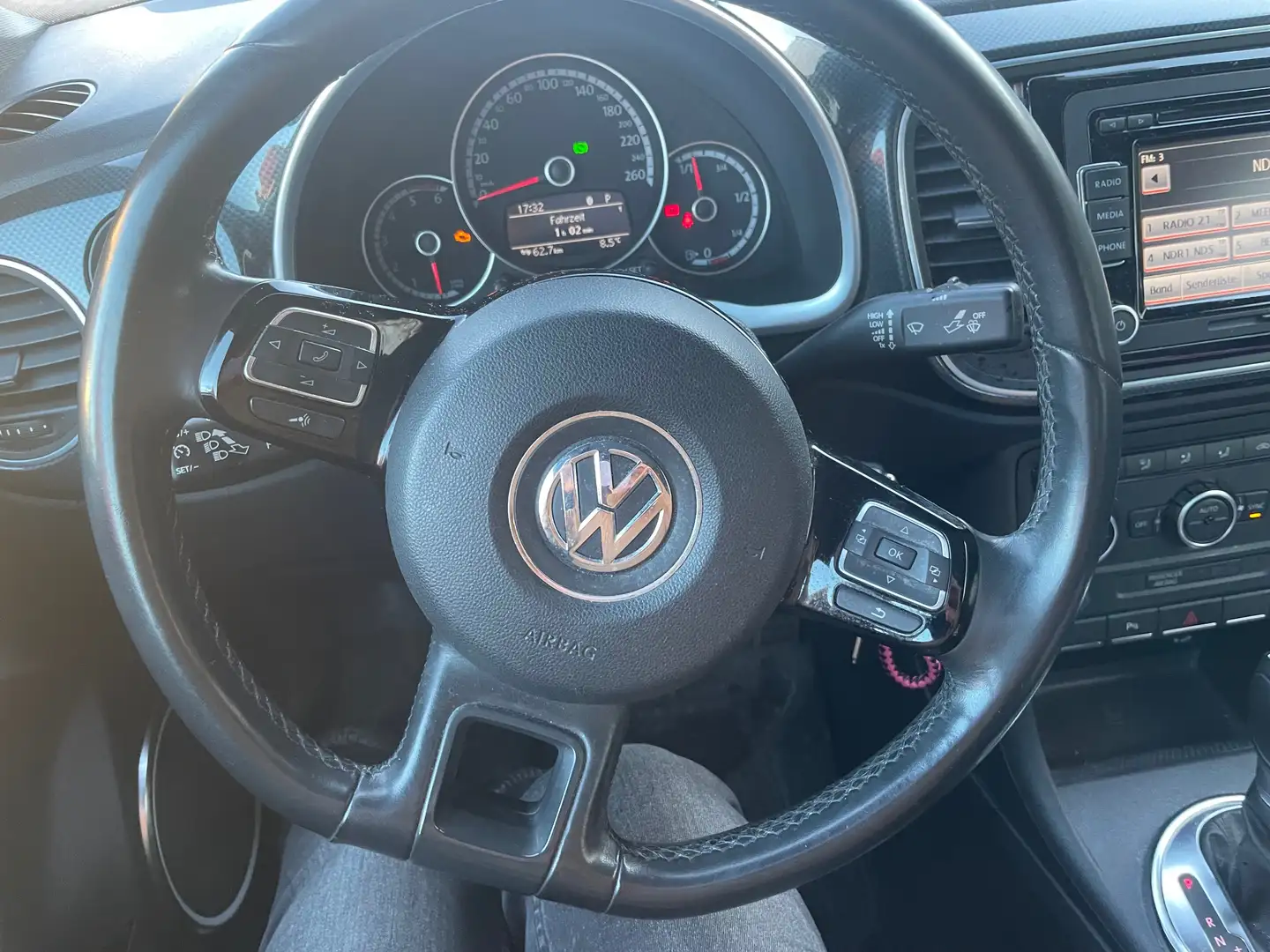 Volkswagen Beetle The Beetle 2.0 TDI DSG DPF Sport Schwarz - 1