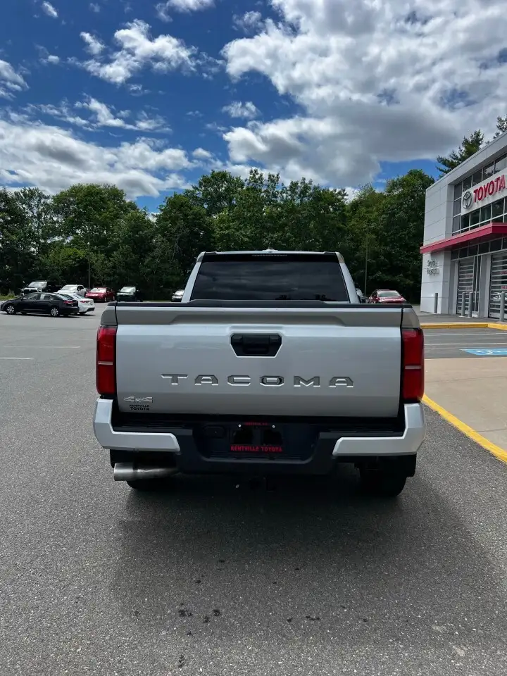 Toyota Tacoma photo Toyota Tacoma