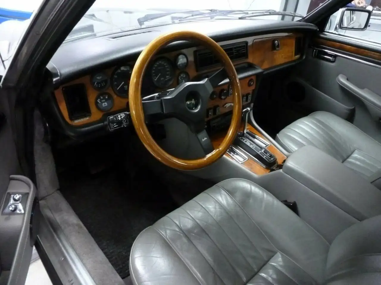 Jaguar XJ Serie III 5.3V12Sovereign gepf.Garagen Wagen, foto 8