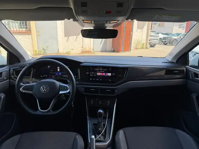Volkswagen Polo view 13