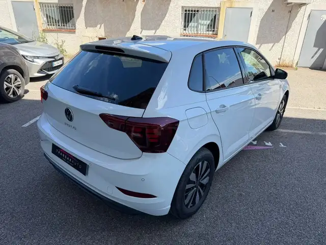 Volkswagen Polo view 5