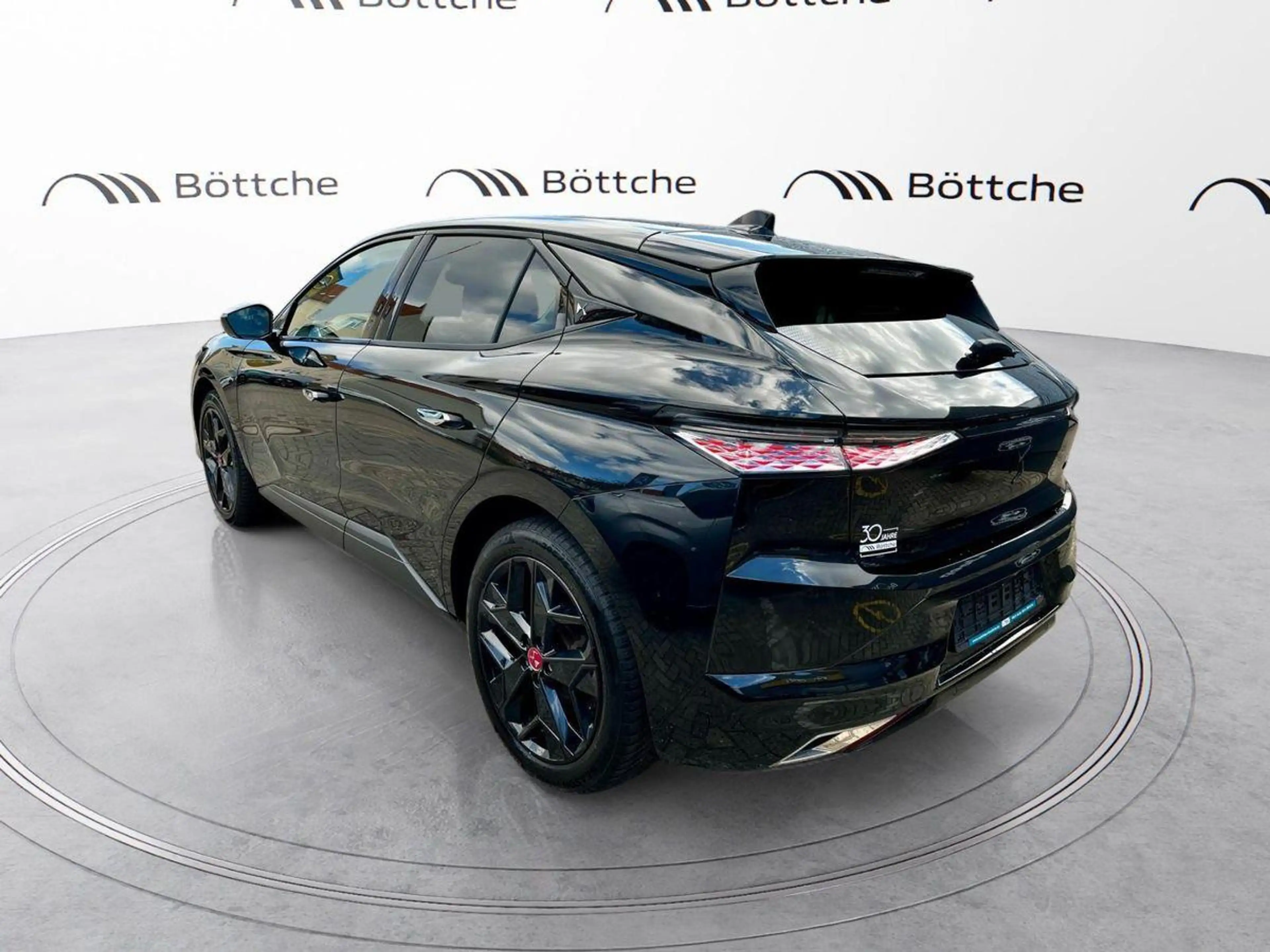 DS Automobiles DS 4 Performance Line + 1.6 PureTech Metallic — photo 5