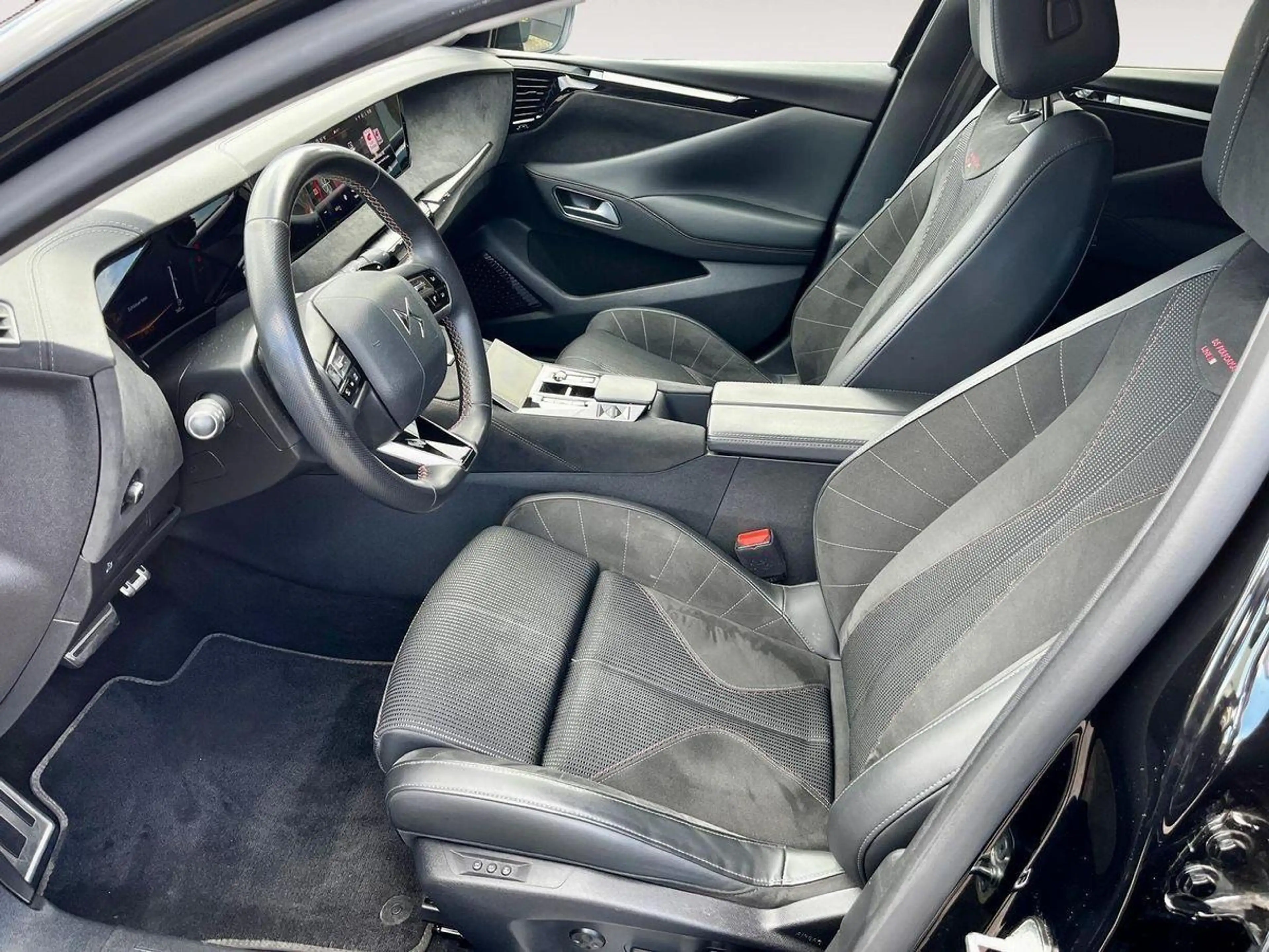 DS Automobiles DS 4 Performance Line + 1.6 PureTech Metallic — photo 6