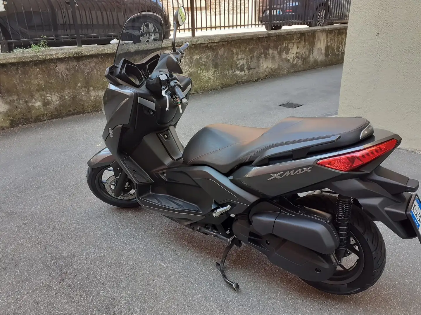 Yamaha X-Max 125 Nero - 1