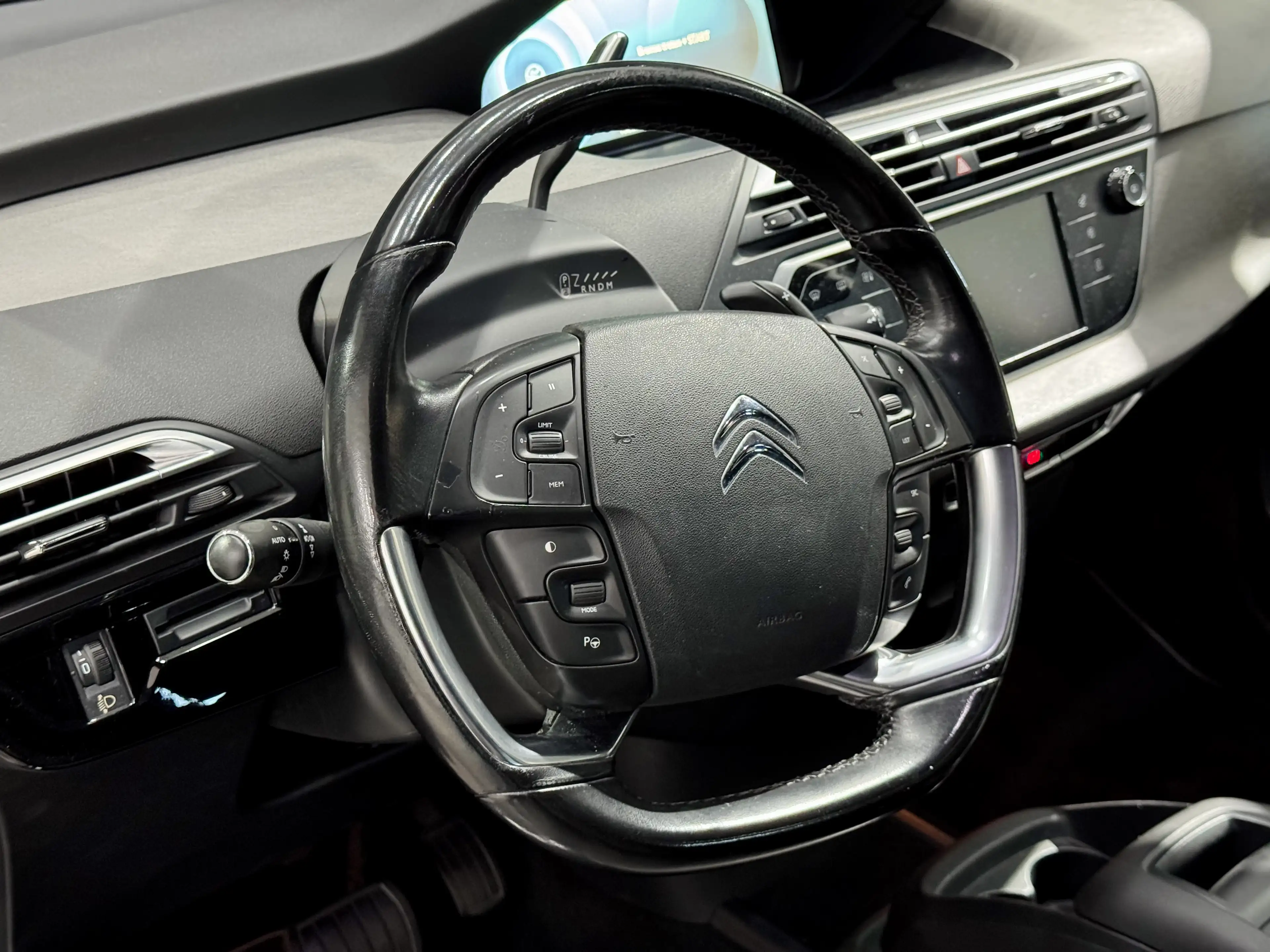 Citroen Grand C4 SpaceTourer Exclusive*Automatik*Navi*Kamera*SitzHz*AHK*TÜV NEU — photo 8
